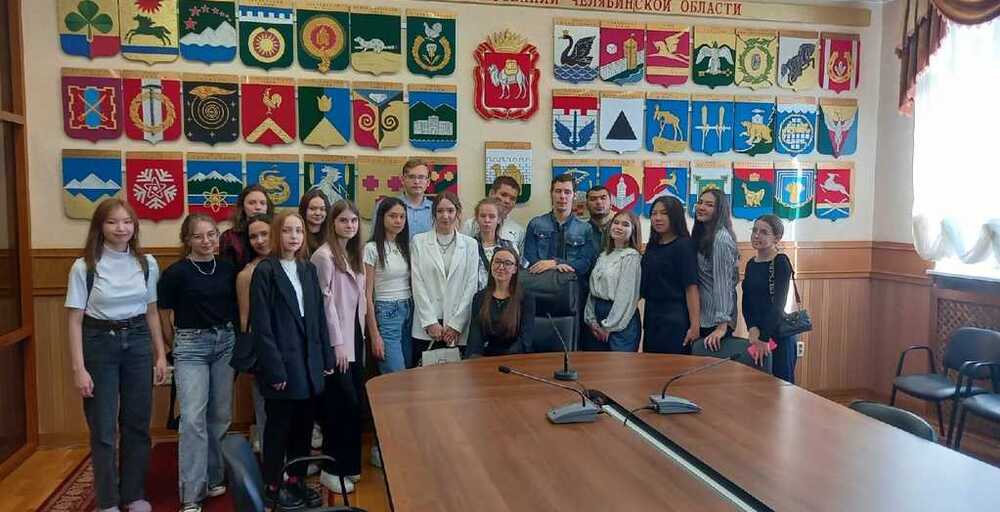 Юристы 1 курса на интерактивной экскурсии в Законодательном Собрании Челябинской области